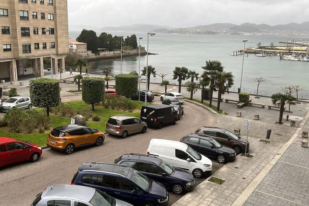 Piso En Bouzas Con Vistas A La Ria Apartment Vigo Exterior photo